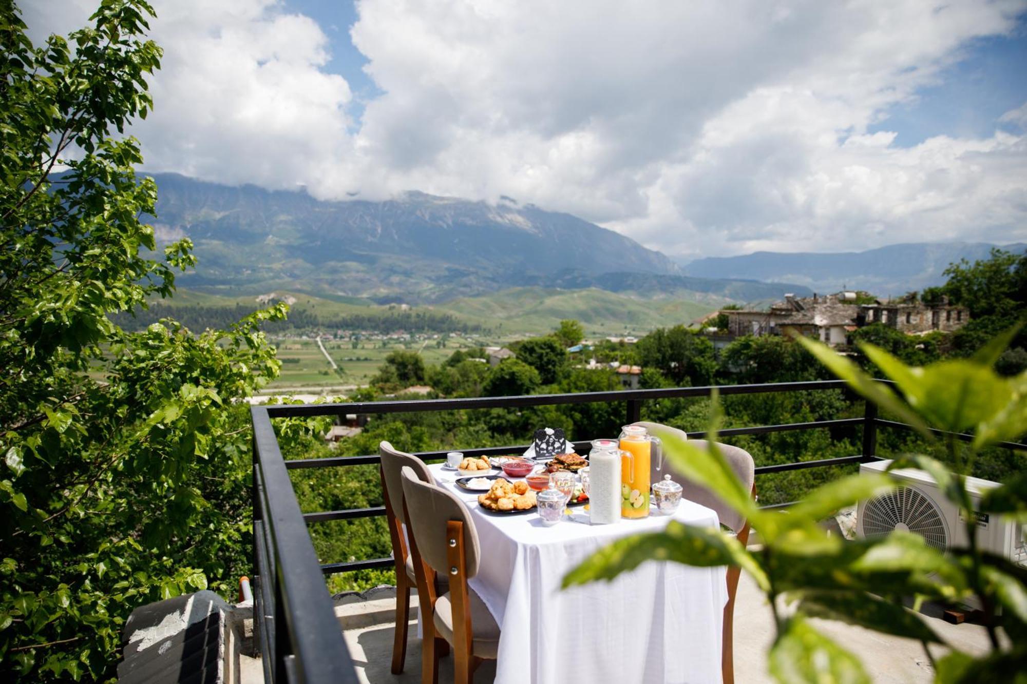 Guva Guest House Gjirokastër Exterior foto